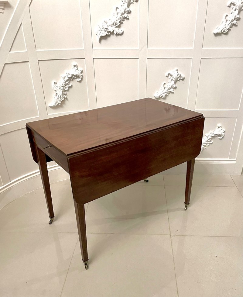 Antique George III Quality Mahogany Pembroke Table - Image 2